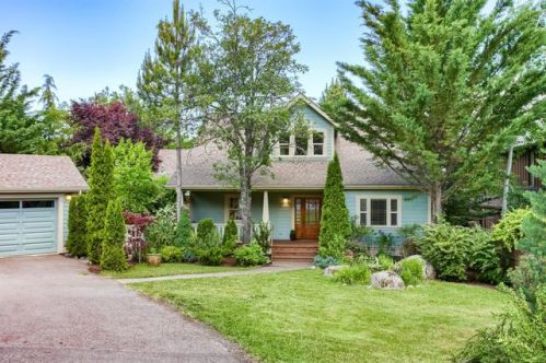 1625 Peachey Rd, Ashland, OR 97520-3540