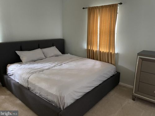 842 Woodcrest Turn, Dover DE  19904-2412 exterior