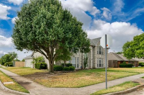 822 Sycamore Creek Rd, Allen TX  75002-2247 exterior