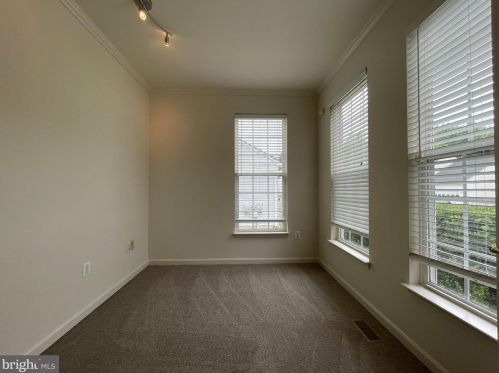 6301 Hot Spring Ln, Fredericksburg VA  22407-2577 exterior
