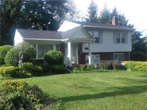 869 Theresa Ave, Hermitage, PA 16148-2810