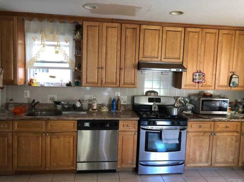 168-40 Highland Ave, Jamaica, NY 11432-3434