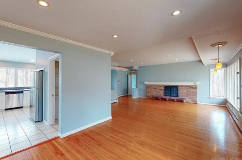 939 Boston Tpke, Manchester CT  06043-7403 exterior