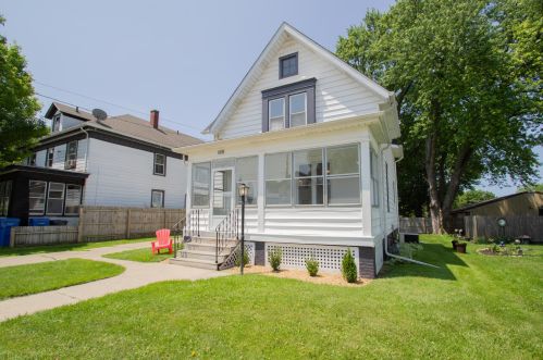 608 2nd St, Watertown, WI 53094-4425