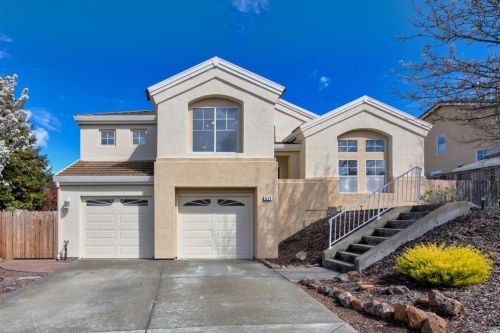 511 Mccall Dr, Benicia, CA 94510-3903