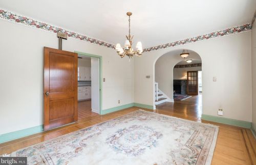 711 Marshall St, Norristown PA 19401-4113 exterior