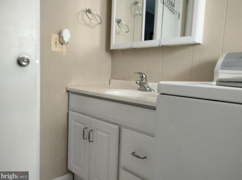 4 Oak Dr, Erial NJ  08081-1808 exterior