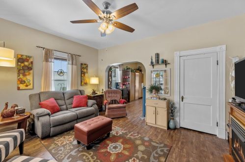 220 4th St, New Harmony, OH 45176-1103
