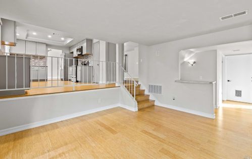 154 Oakmeade Ct, Vacaville CA exterior