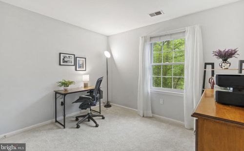 10809 Dayflower Ct, Herndon VA  20191-5109 exterior