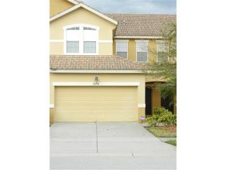 9018 Shepton St, Orlando, FL 32825-3705