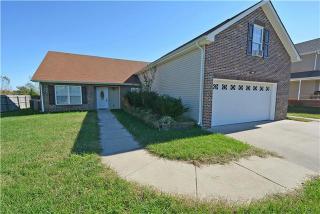 689 Superior Ln, Clarksville, TN 37043-3893