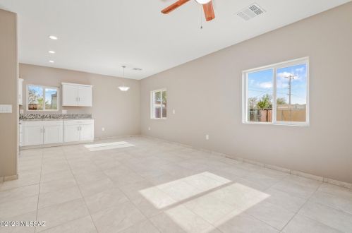 4957 Sunrise Ave, Tucson, AZ 85705-1834