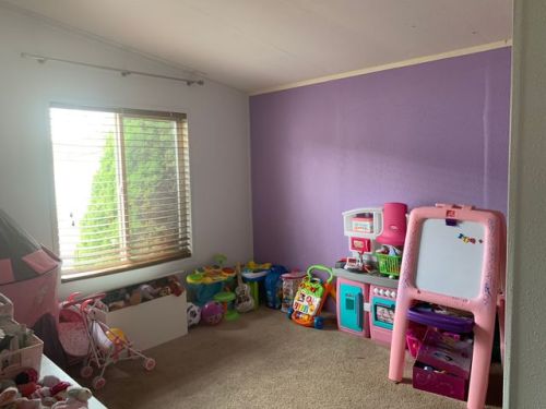 13115 Foster Rd, Portland, OR 97236-4581