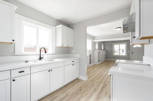 536 University Ave, Fresno CA  93705-5024 exterior