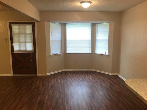 721 Lindenwood Dr, Lancaster, TX 75134-3130