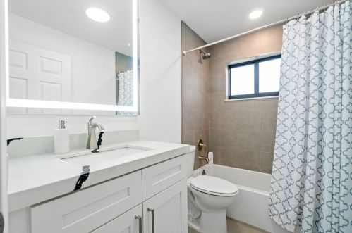 5657 Aspen Ridge Cir, Delray Beach FL  33484-2585 exterior