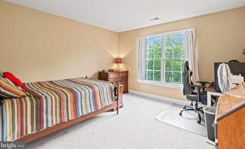 15063 Gaines Mill Cir, Haymarket VA  20169-4500 exterior