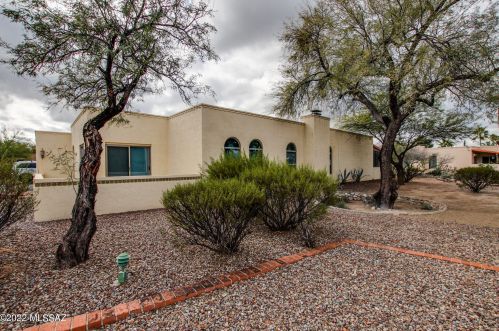 7204 Camino Vecino, Tucson AZ 85715-3418 exterior