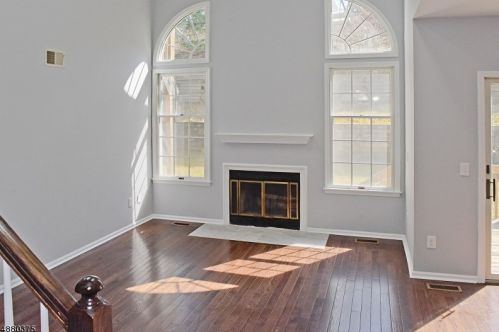 8 Kevin Rd, Lincoln Park NJ  07035-2117 exterior