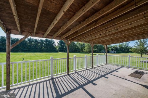 1356 Kings Hwy, Pilesgrove NJ 08098-2517 exterior