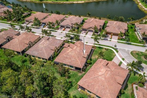 9137 Isla Bella Cir, Bonita Springs FL  34135-7198 exterior
