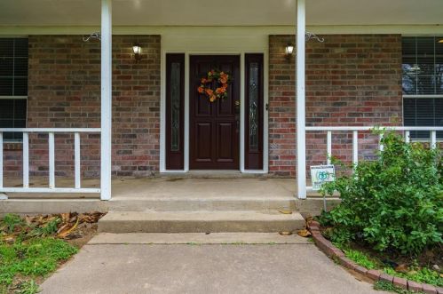 507 Pecan Grove Rd, Sealy, TX 77474-8506