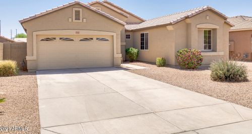 3375 Claxton Ave, Gilbert, AZ 85297-9395