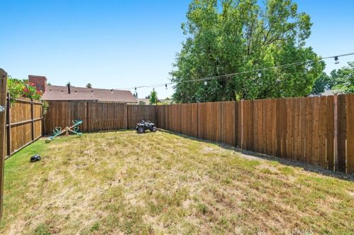 5516 Fulton Ave, Van Nuys CA  91401-5332 exterior