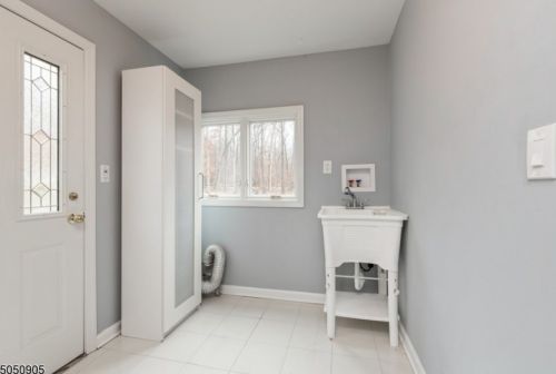 24 Rickland Dr, Dover NJ 07869-4320 exterior