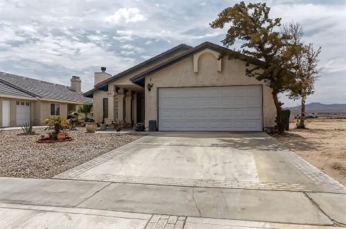 26283 Corona Dr, Helendale CA  92342-7754 exterior