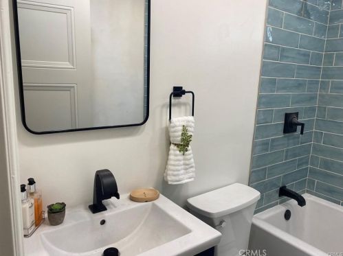 1143 23rd St, Manhattan Beach CA  90266-2927 exterior
