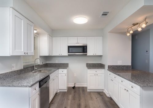 2555 Stratford Dr, Cocoa FL  32926-4318 exterior