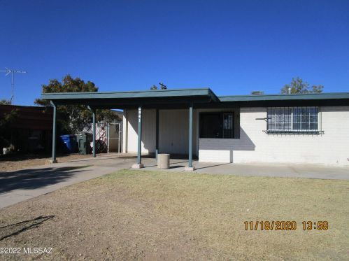 6841 Stella Rd, Tucson, AZ 85730-2203