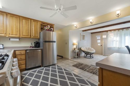 26 Bedford St, Nashua NH  03063-2032 exterior