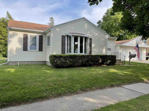 918 Platten St, Green Bay, WI 54303-4318