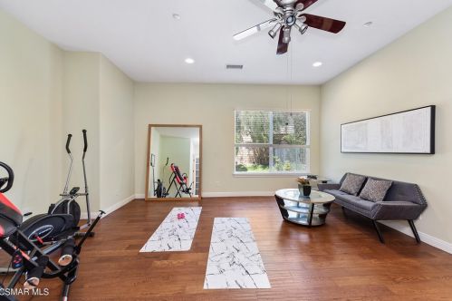 3824 Doheney Ct, Simi Valley CA  93063-0208 exterior