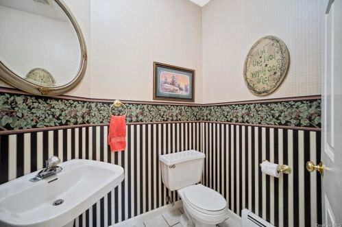 270 Prosperous Valley Rd, Middletown NY  10940-8707 exterior