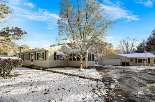 51374 Cherry Rd, Granger, IN 46530-7329