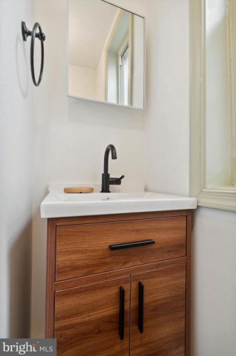 2252 Bouvier St, Philadelphia PA  19132-4321 exterior