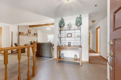 1450 Coolidge Dr, Woodland, CA 95776-6760