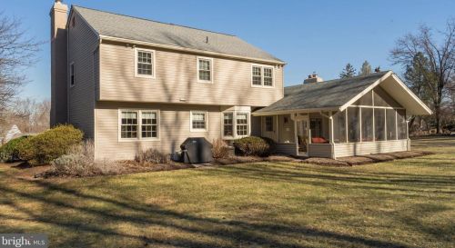 264 Aldrin Dr, Prospectville PA exterior