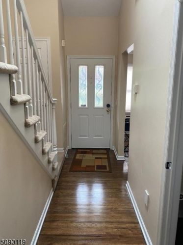 29 Stone Run Rd, Bedminster, NJ 07921-1705