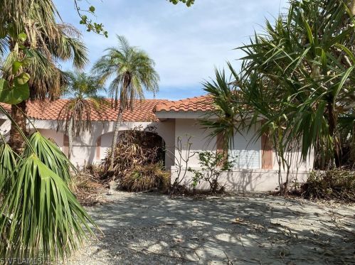 4738 Rue Belle Mer, Sanibel, FL 33957-2710