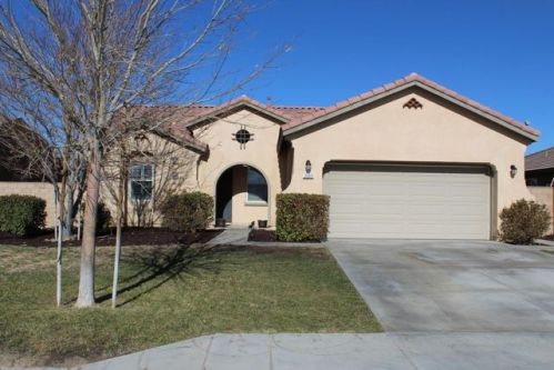 3053 Nugent St, Lancaster, CA 93535-2689