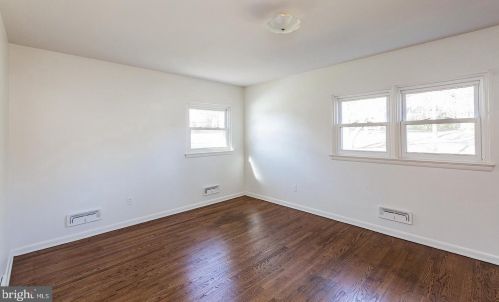 130 Delp Rd, Lancaster PA  17601-3906 exterior