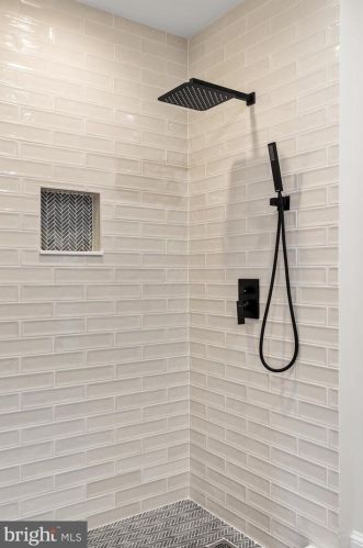 504 Lemon St, Lancaster PA  17603-3323 exterior