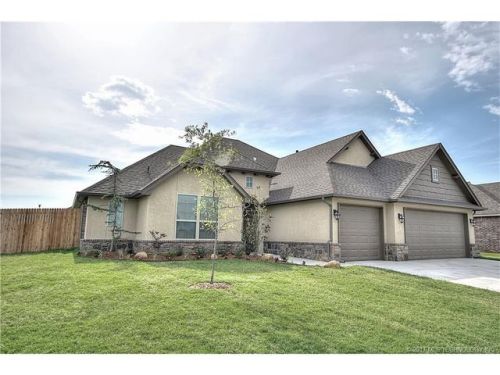 133 133rd East Ave, Collinsville, OK 74021