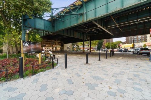 1969 Mcgraw Ave, Bronx NY  10462-8001 exterior