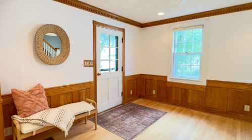 5967 Berkeley Blvd, Milwaukee WI  53217-4641 exterior